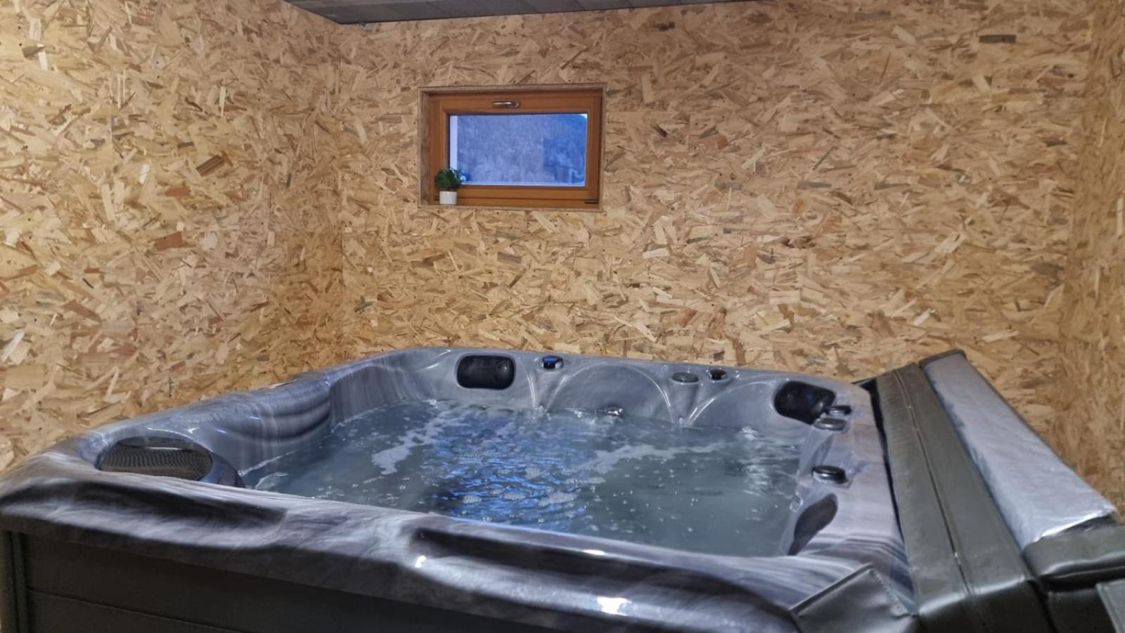 뷔쌍 Les Randogodilleurs Avec Jacuzzi A 2Kms Des Pistes Et 350M Du Theatre Du Peuple ! 빌라 외부 사진
