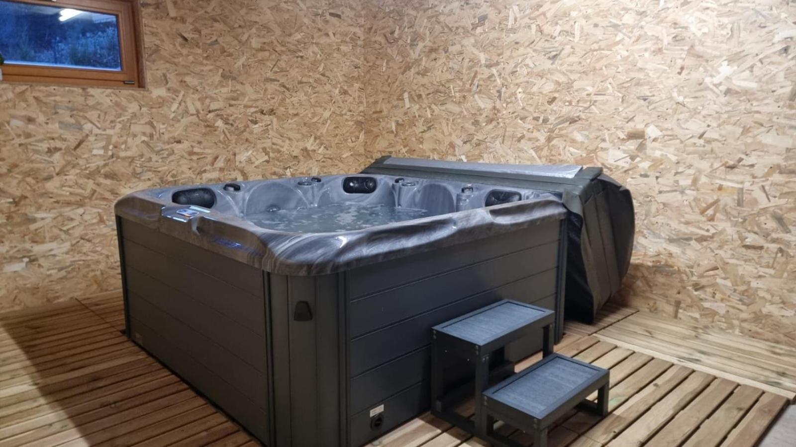 뷔쌍 Les Randogodilleurs Avec Jacuzzi A 2Kms Des Pistes Et 350M Du Theatre Du Peuple ! 빌라 외부 사진